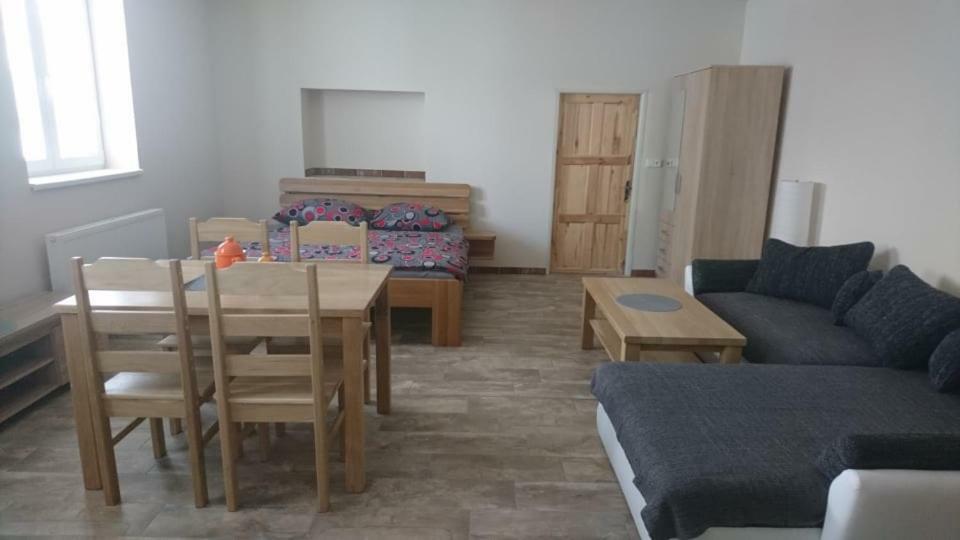 Business Apartman Zamberk Exterior photo